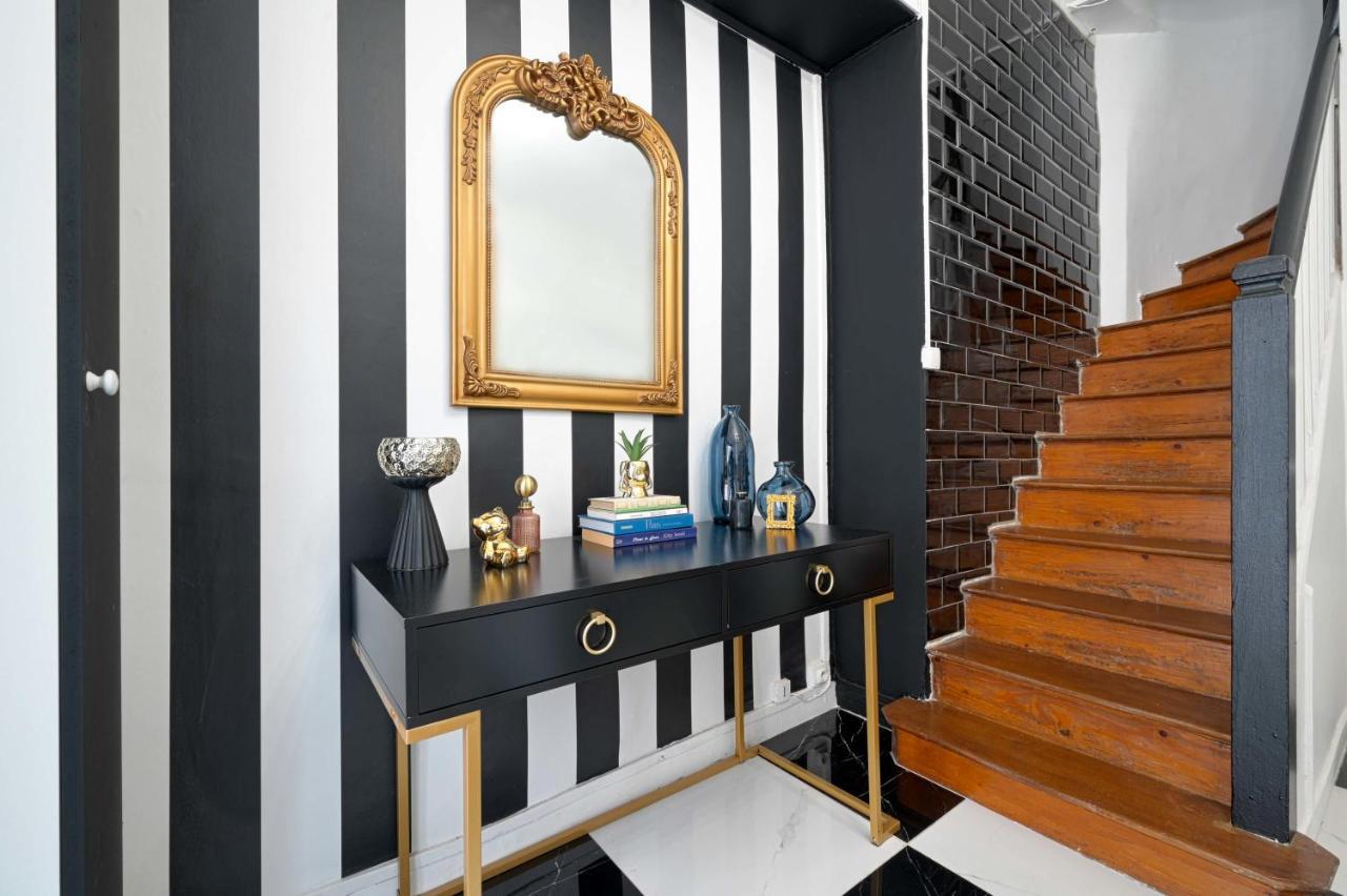 Black & White - Chic & Petit Maison- Pigalle 9Eme Apartment Paris Luaran gambar